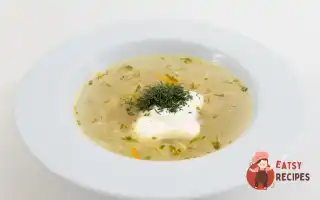 Щи із кислої капусти