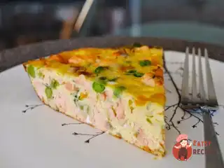 Фріттата з беконом, зеленим горошком та козячим сиром від Гордона Рамзі