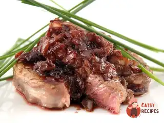 Яловича вирізка з соусом з Мерло та шалоту