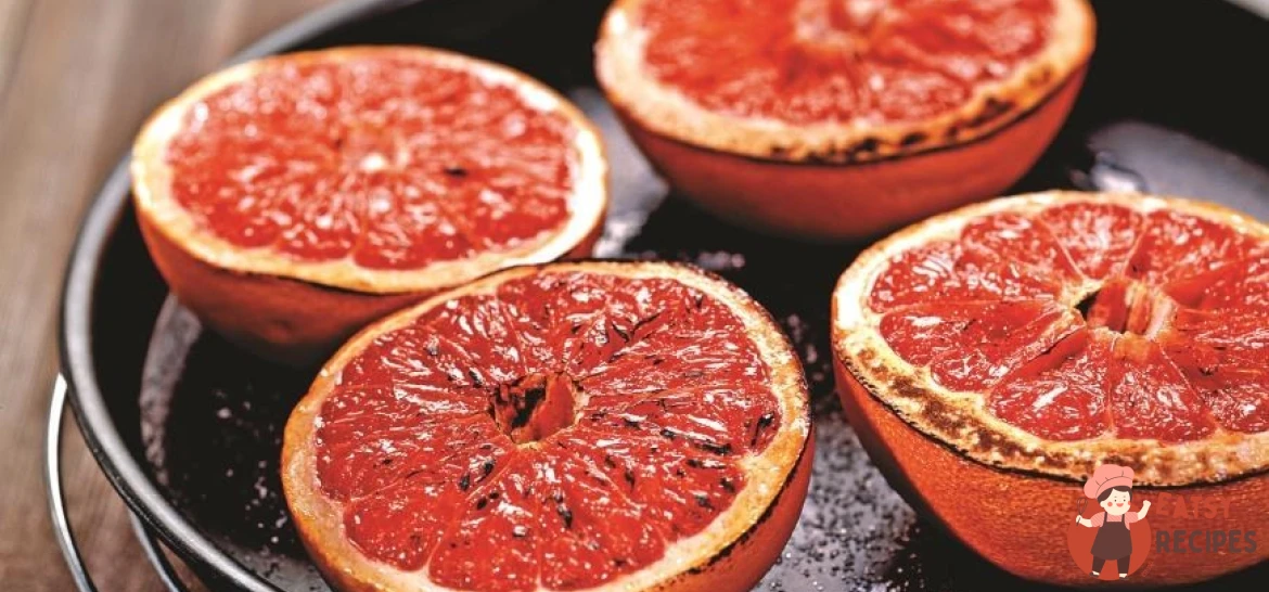 Запечений грейпфрут з корицею та цукром