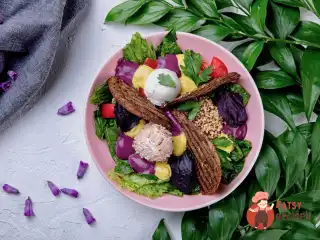 Будда-боул з лососем.