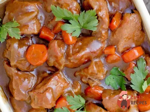 Тушкована яловича лопатка (Stout Beef Stew)