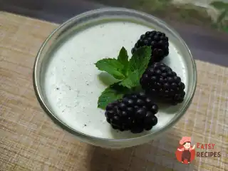 Молочне желе з м'ятою