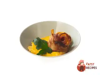 Омлет із трояндочками з лаваша