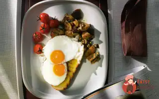 Очі З Білими Грибами Та Печеними Помідорами