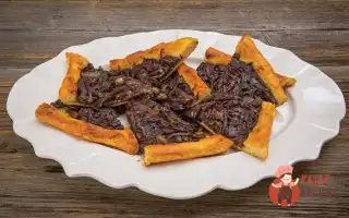 Цибульний Пиріг З Анчоусами