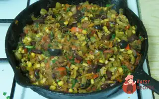 Грузинсько-Мексиканське Овочеве Рагу З Квасолею Та Кукурудзою