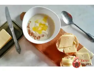 Манна каша з корицею