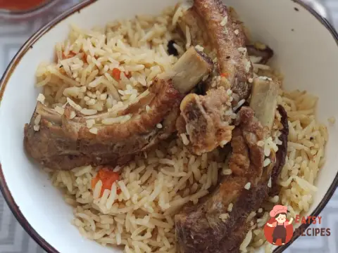 Плов зі свинячими реберцями