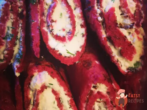 Бурякові млинці на ряженці
