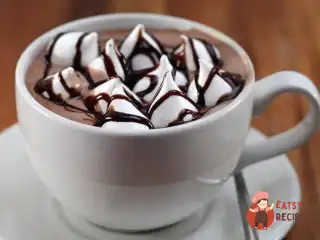 Гарячий шоколад з маршмеллоу