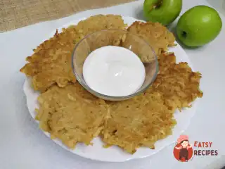 Яблучні оладки