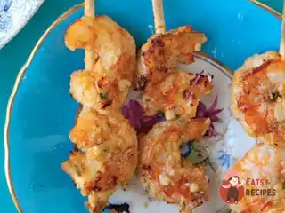 Креветки на шпажках