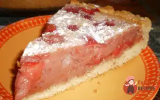 Сметанний Полуничний Пиріг