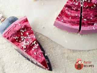 Сироїдчий малиновий пиріг з кеш'ю