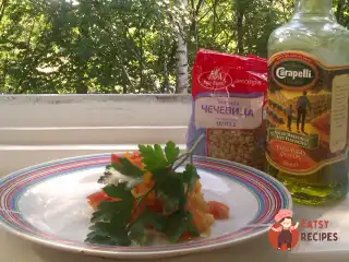 Курка з сочевицею