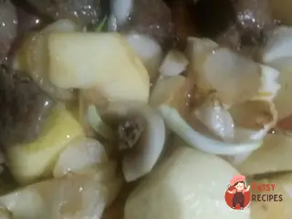 Крок 5: Яловича печінка з яблуками та гарбузом