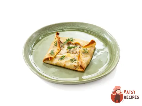 Млинці з куркою та грибами