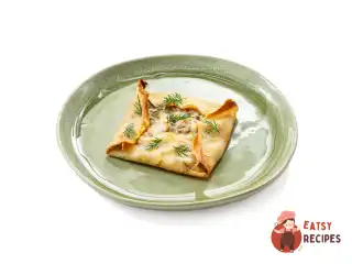 Млинці з куркою та грибами