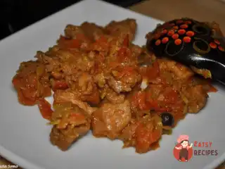 Свинина з горіхами «Бамі»