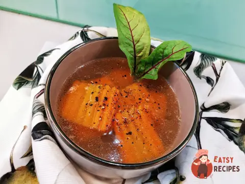 Бульйон зі свинини по-французьки