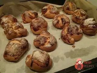 Дріжджові булочки