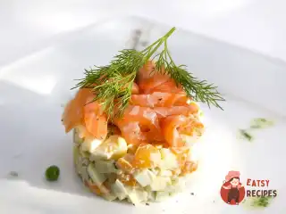 Олів'є з лососем та картоплею