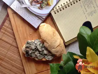Брускетта з грибами