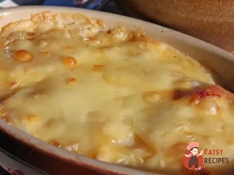 Запіканка з баклажанами, сиром та грибами
