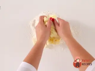 Крок 1: Крамбл зі сливи