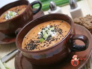 Лососевий суп з кунжутом
