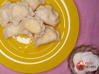 Вареники з сиром та родзинками