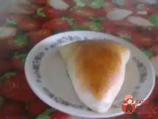 Печені пиріжки з горохом