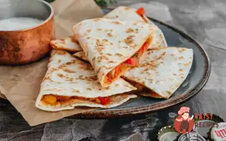 Кесаділля З Куркою Та Сиром Чеддер