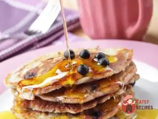 Чорничні млинці з лимонною цедрою