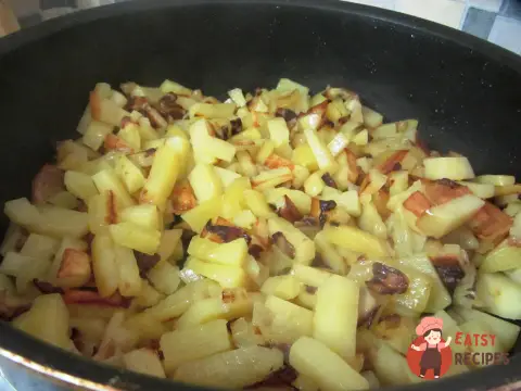 Смажена картопля з печерицями