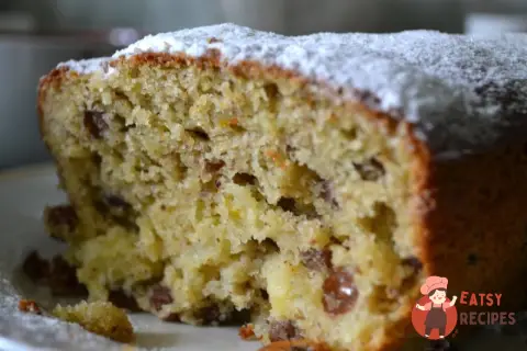 Кекс з ананасом та родзинками