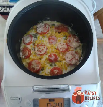 Куряче філе з овочами в мультиварці