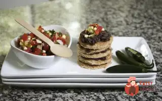 Діп Із Чорної Квасолі Та Сальси