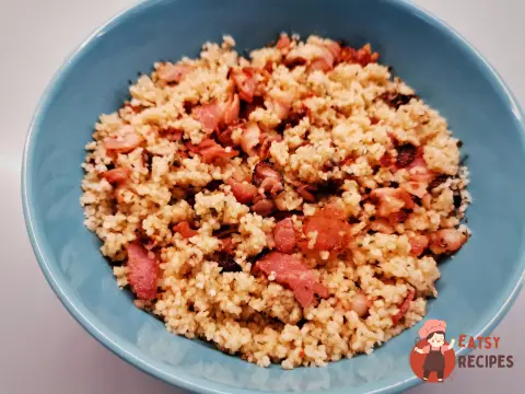 Кускус з беконом та в'яленими томатами
