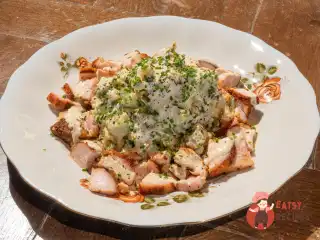 Салат із вчорашньою індичкою