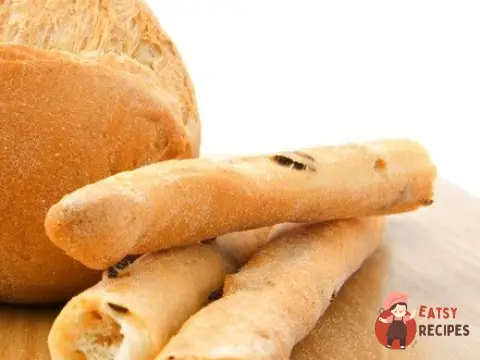 Хлібні палички з маслинами та розмарином