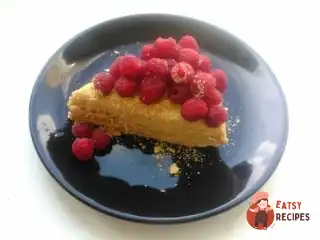 «Наполеон» і з полуничним прошарком