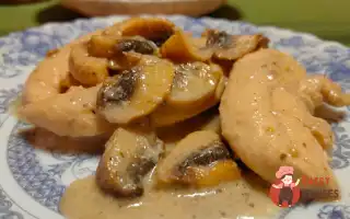 Куряче Філе, Тушковане В Гірчично-Грибному Соусі