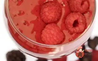 Фріз Із Трьох Ягід