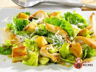 Салат «Цезар» з куркою та гірчицею