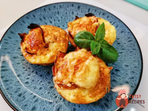 Яєчні мафіни з беконом