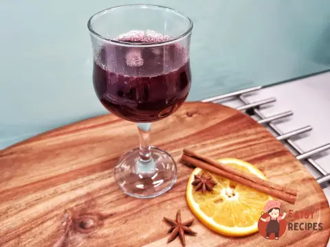 Фруктово-ягідний глінтвейн