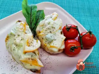 Стейки з індички з моцарелою