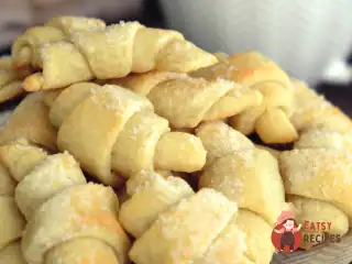 Сирні рогалики на вершковому маслі